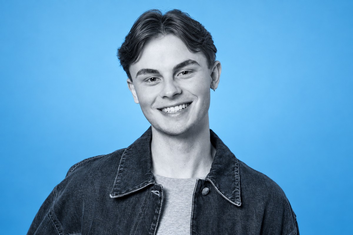 Jona Reiter
Porträt von Jona Reiter, Absolvent Medien und Kommunikation B.A.