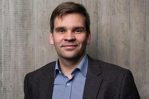 Prof. Dr. Marc Hölling Prof. Dr. Marc Hölling