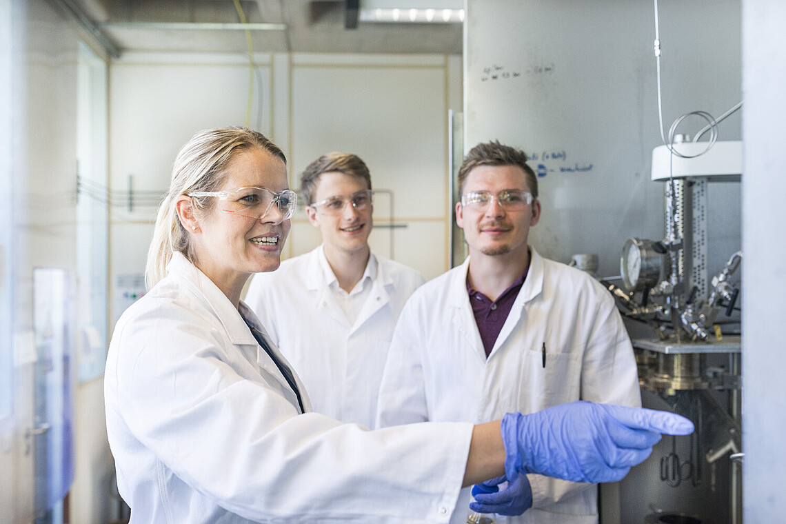 Studierende im Life-Sciences-Labor