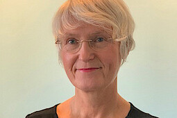 
                Porträt von Prof. Dr. Sabine Stövesand, Professorin an der HAW Hamburg
            