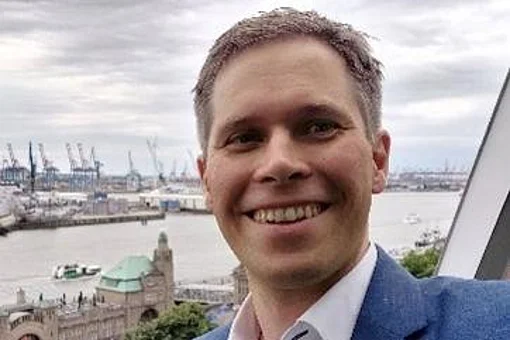 Prof. Dr.-Ing. Benedikt Plaumann Prof. Dr.-Ing. Benedikt Plaumann