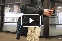 
                Thumbnail zum Video: Nach&shy;hal&shy;tige Smartphones
            