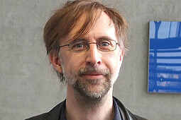 
                Porträt von Prof. Dr. Tim Tiedemann
            
