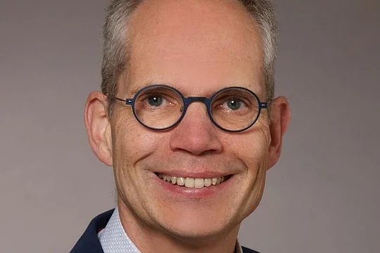 Prof. Dr. Oliver Baumann Prof. Dr. Oliver Baumann