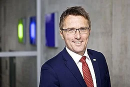 Prof. Dr. Micha Teuscher Prof. Dr. Micha Teuscher