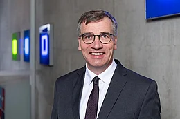 Dr. Rainer Heuer