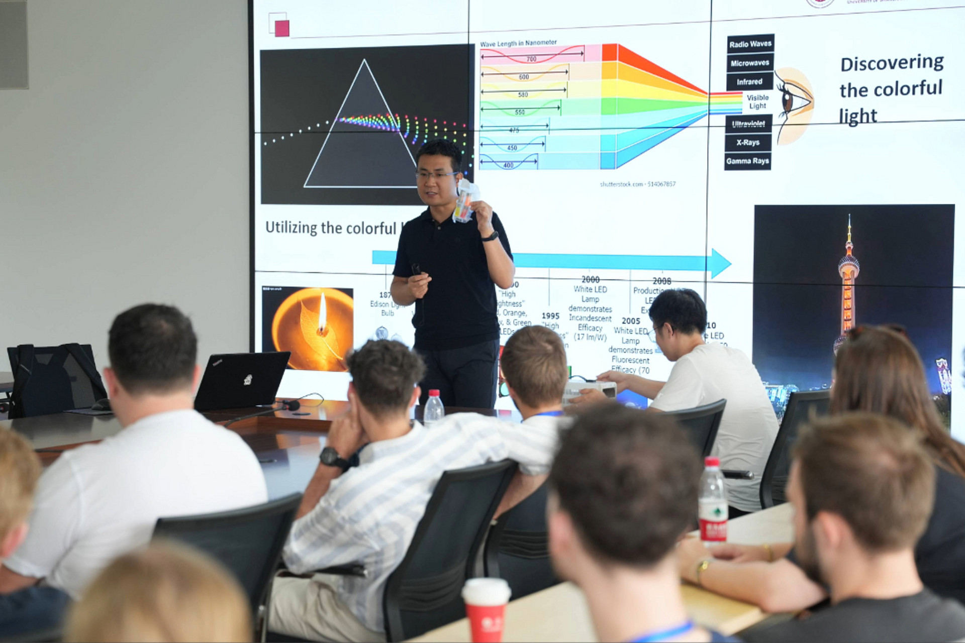 
                                                Studierende in einer Lehrveranstaltung
                                            