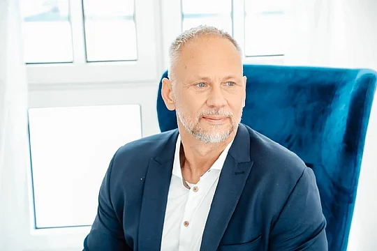Prof. Dr. Bernd Sadlowsky Prof. Dr. Bernd Sadlowsky