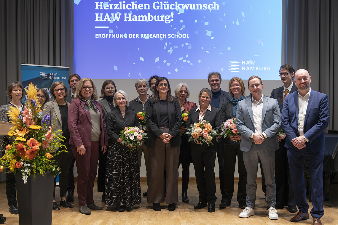 Gruppenfoto der Research School zum Abschluss der Eröffnungsfeier