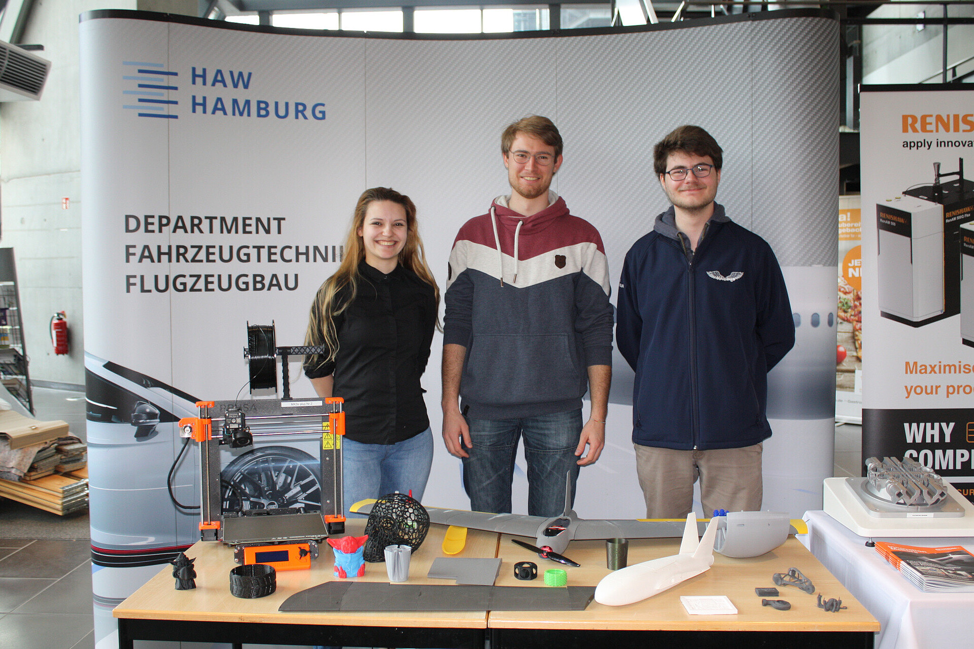
                                                Der Stand des 3D-Space
                                            