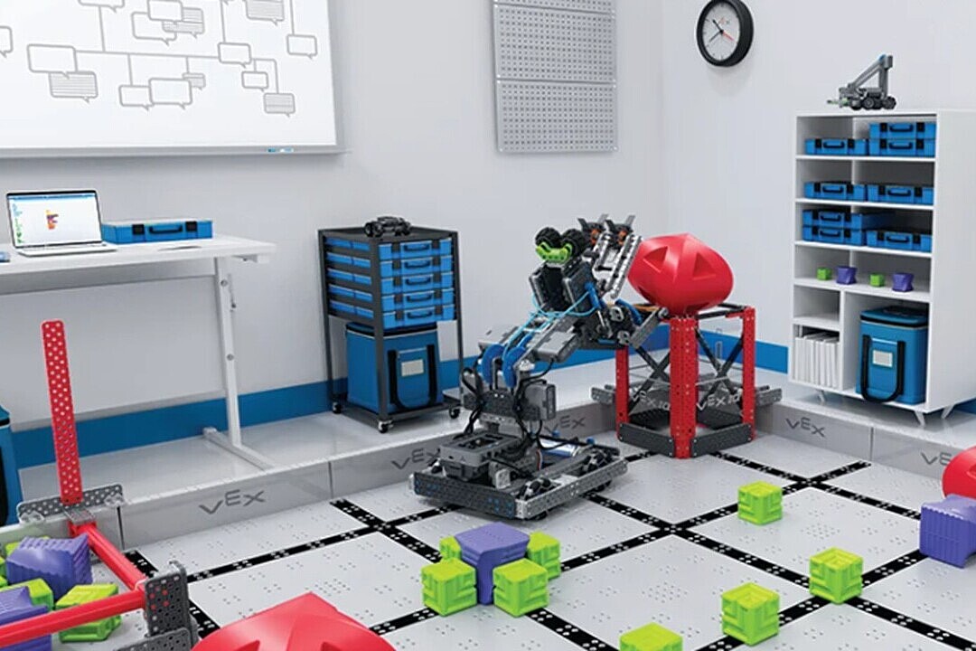 
                VEX IQ Unterrichtsraum
            