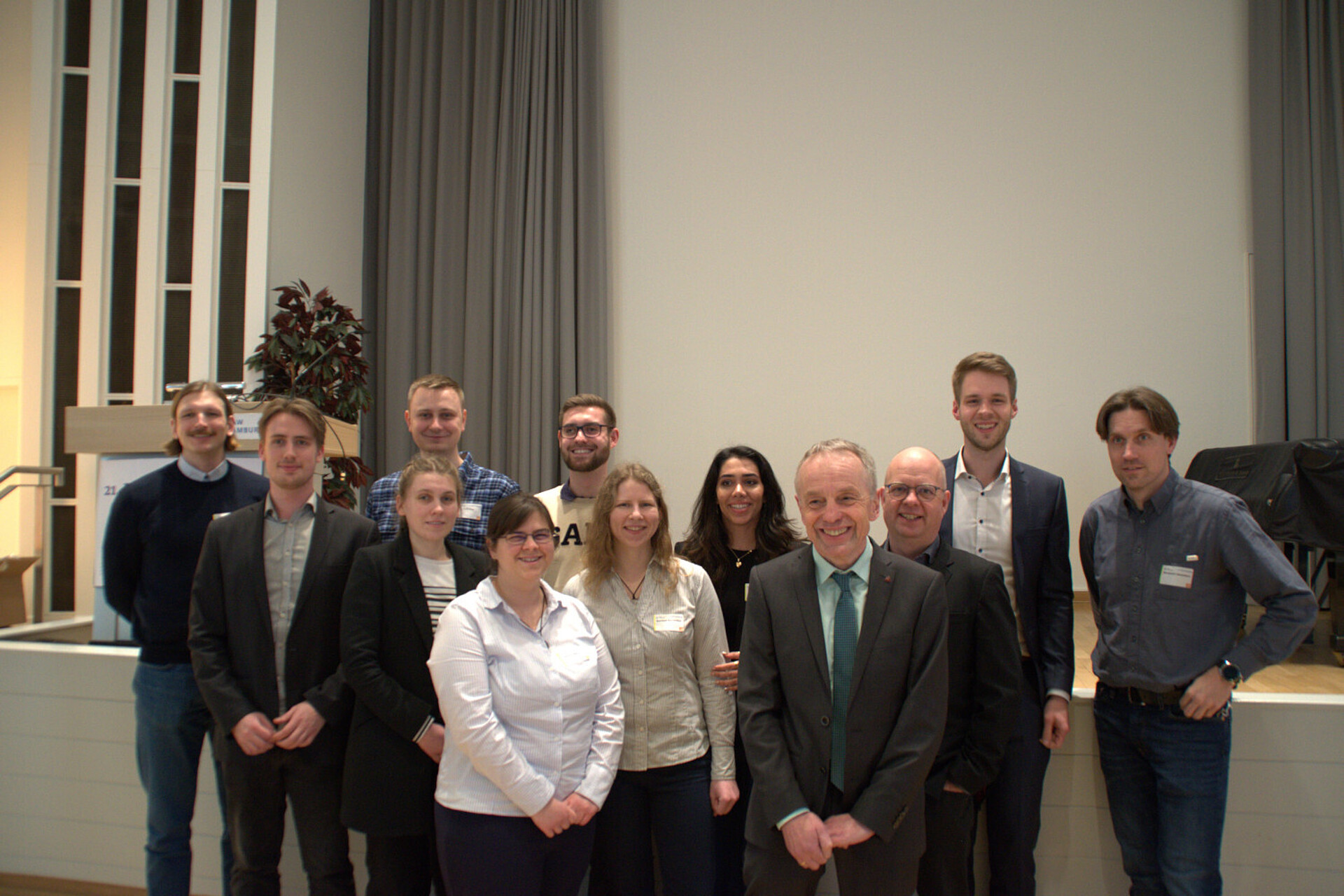 
                                                Das Helfer:innen-Team der Fachtagung
                                            