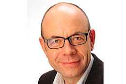 Prof. Dr. Timon Kampschulte Prof. Dr. Timon Kampschulte