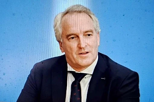 Prof. Dr. Gordon Konieczny Prof. Dr. Gordon Konieczny