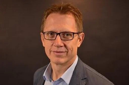 Prof. Dr. Stefan Lunkenbein Prof. Dr. Stefan Lunkenbein