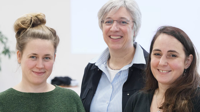 V.l.n.r.: Katharina Przybylski (Wissenschaftliche Mitarbeiterin), Prof. Dr. Gunda Voigts (Projekteiterin), Maren Rothholz (Wissenschaftliche Mitarbeiterin)