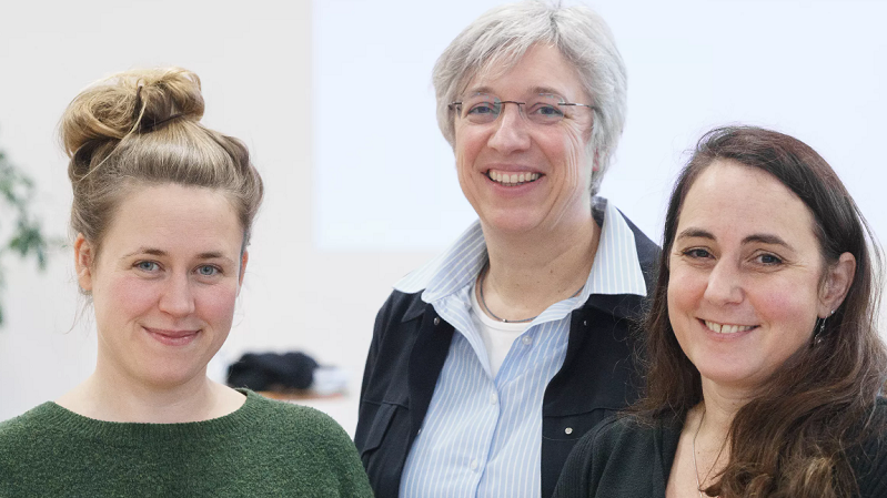 V.l.n.r.: Katharina Przybylski (Wissenschaftliche Mitarbeiterin), Prof. Dr. Gunda Voigts (Projekteiterin), Maren Rothholz (Wissenschaftliche Mitarbeiterin)