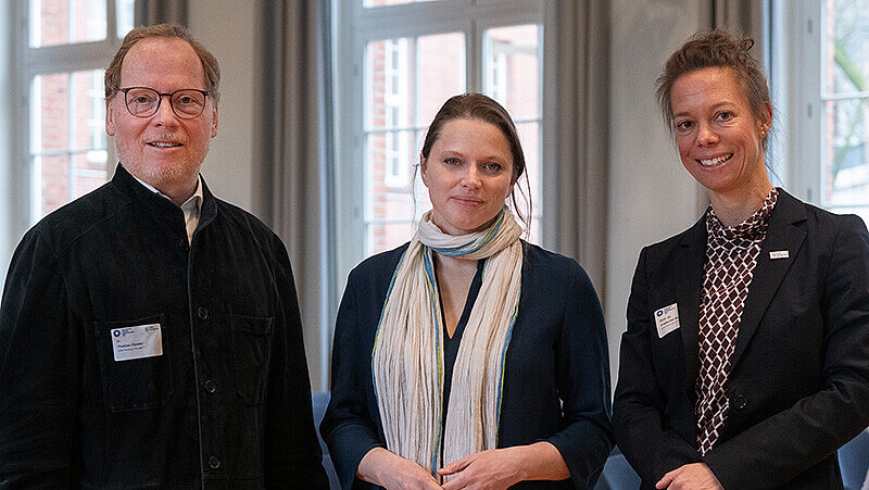 Auf dem Zukunftsforum Nachhaltigkeit (v.l.n.r.): Dr. Thomas Flower, Senatorin Dr. Melanie Leonhard, Prof. Dr. Frederike Masemann
