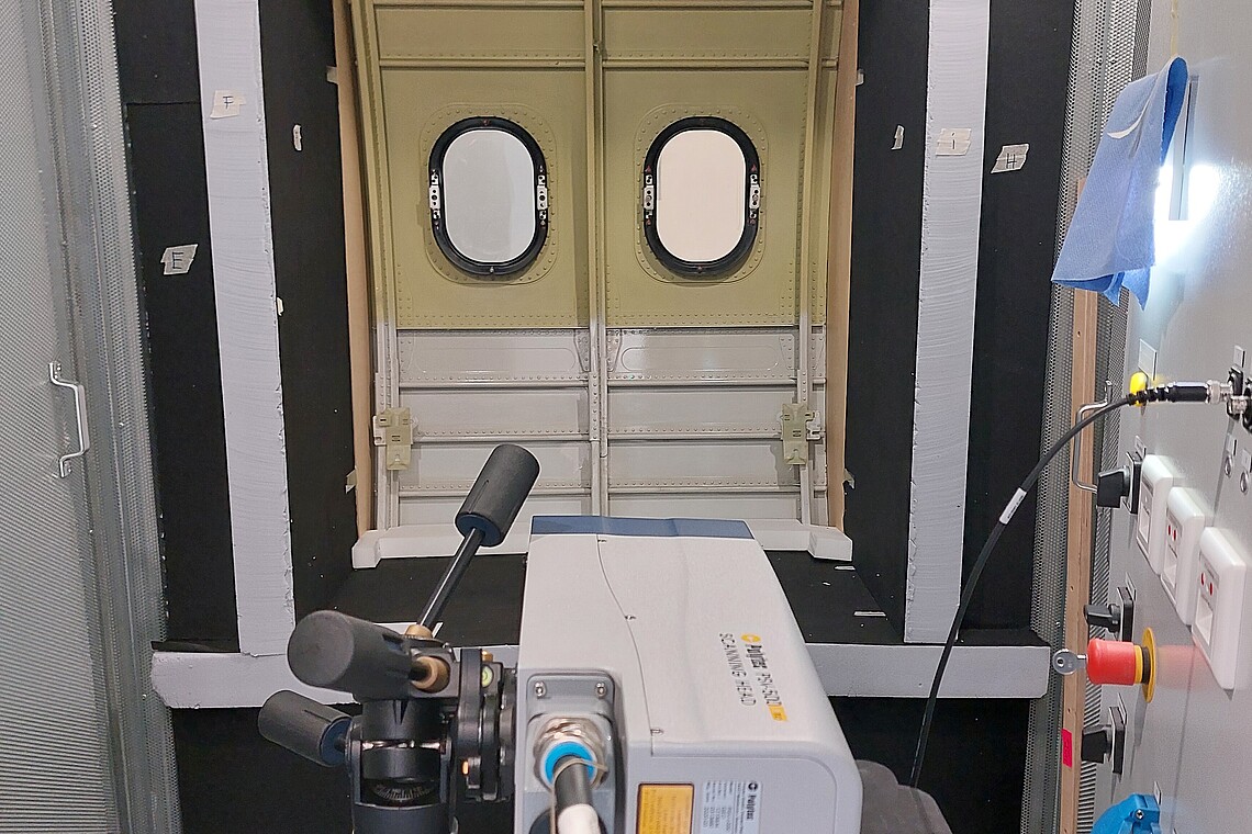 Flugzeugstruktur und Laservibrometer