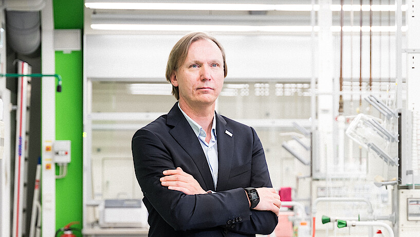 Prof. Dr. Ralf Reintjes ist Mediziner und Epidemiologe. Er lehrt und forscht am Life Sciences-Campus in Bergedorf