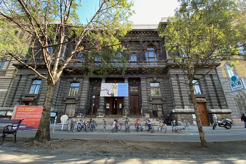 Hungarian_University Gebäude
