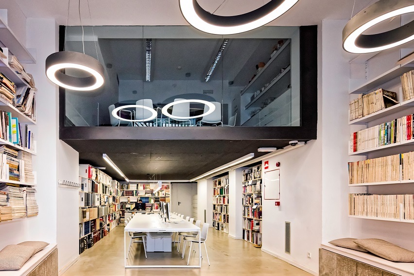 FD Moda Barcelona Bibliothek Universität Design