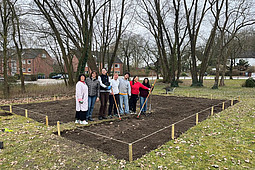 Wildblumenwiese
Studierende haben eine Blumenwiese angelegt