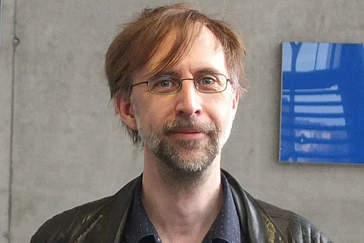 Prof. Dr. Tim Tiedemann