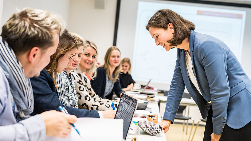 Fakultät Wirtschaft und Soziales, Department Pflege und Management, MBA, Seminar, Frontal- Gruppen- und Kollegenarbeit bei Frau Prof. Constanze Sörensen