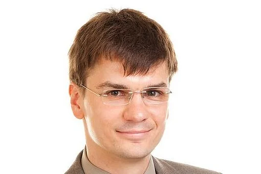 Prof. Pawel Buczek Prof. Pawel Buczek
