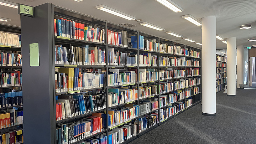 CB Finkenau Buchregale Buchregale in der Campusbibliothek Finkenau