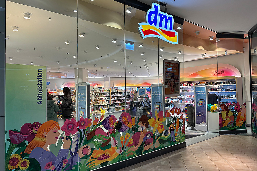 „Garden of Transformation“ – eine Kampagne beim drogeriemarkt dm im Frühjahr 2026. 