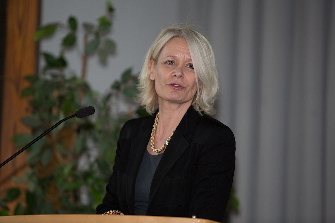 2014 - Am 1. März begann Dr. Jacqueline Otten ihr Amt als Präsidentin der HAW Hamburg.