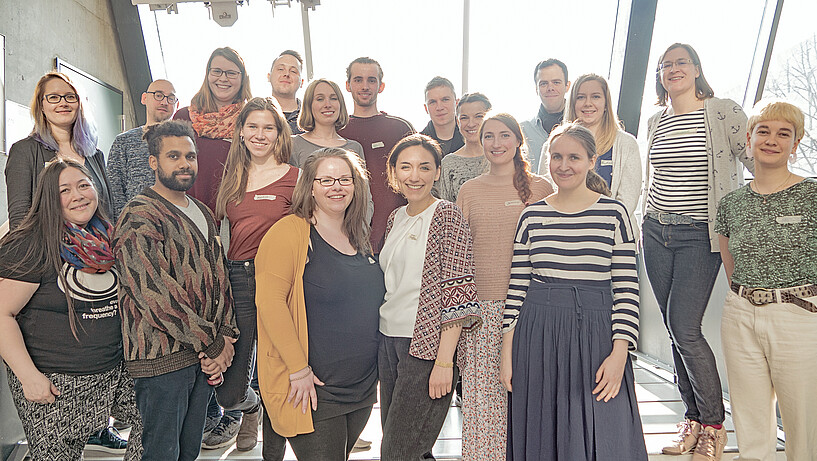 Das Gruppenfoto zeigt die teilnehmenden Mentees des Einführungsworkshops für den Durchgang Mai 2019- Januar 2020 mit den Programmkoordinatorinnen.